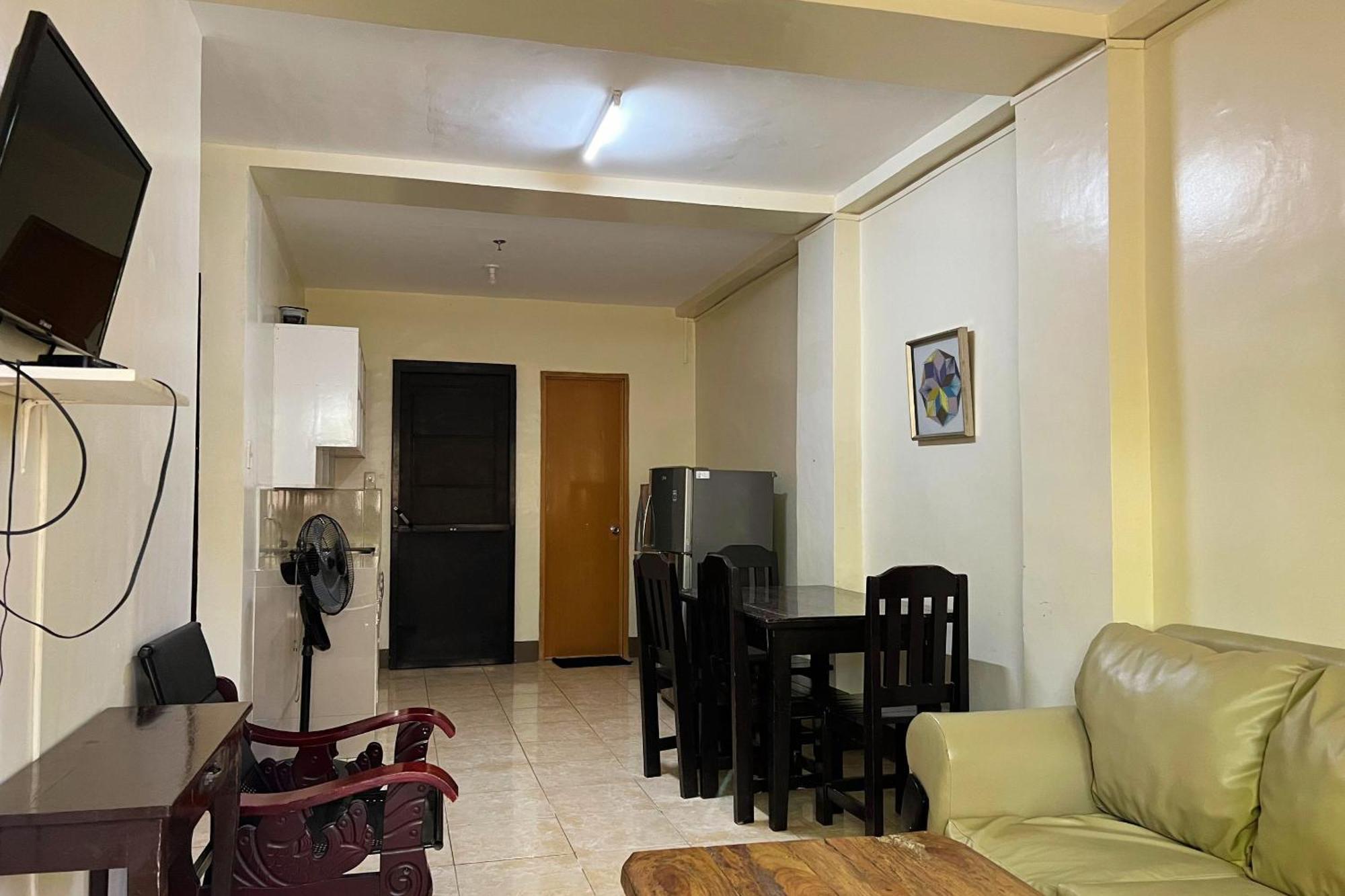 Sta Rosa Inn Iloilo Powered By Cocotel Стая снимка